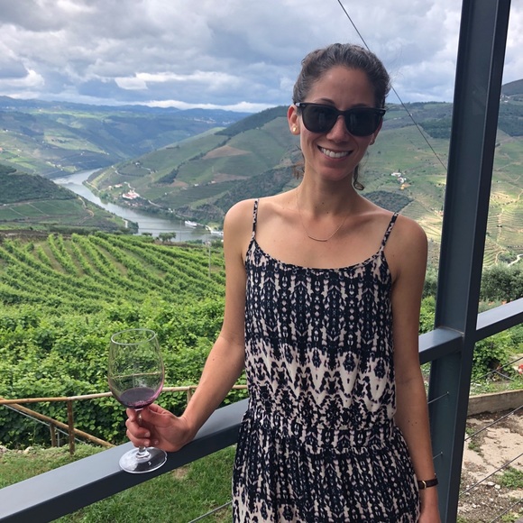 Meet your Posher, Emily - Picture 1 of 1